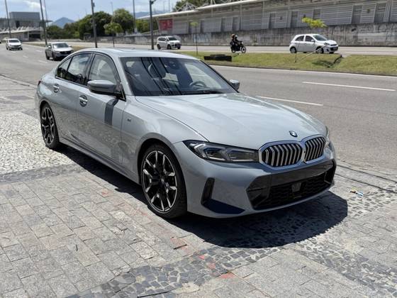 BMW 320i 2.0 16V TURBO FLEX M SPORT AUTOMÁTICO BMW 320i 2.0 16V TURBO FLEX M SPORT AUTOMÁTICO